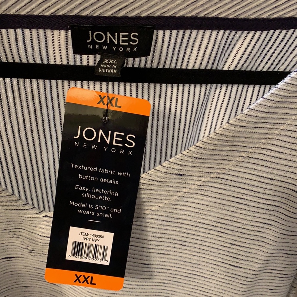 Jones New York casual textured top NWT - Picture 3 of 6
